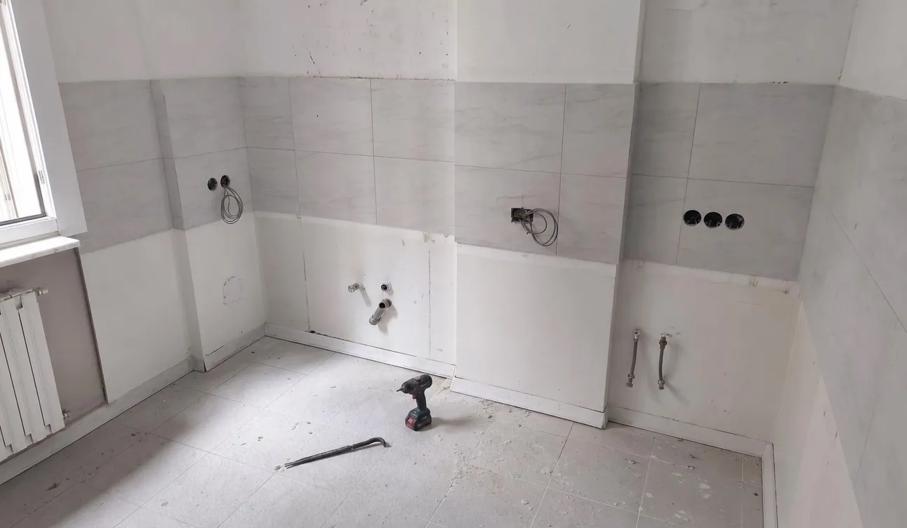 Wohnung nach der Demontage der Einbauküche, besenrein übergeben