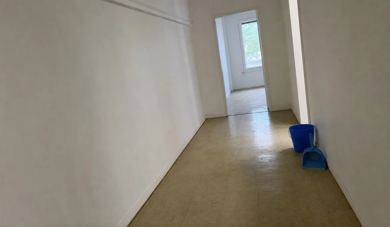 Geräumte Wohnung, besenrein zur Übergabe