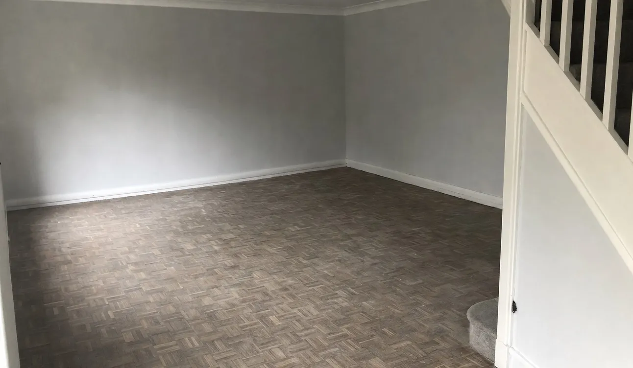 Geräumtes Haus, besenrein zur Übergabe